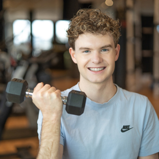 Fitnessclubnederland 032023 Micheal Gewicht01