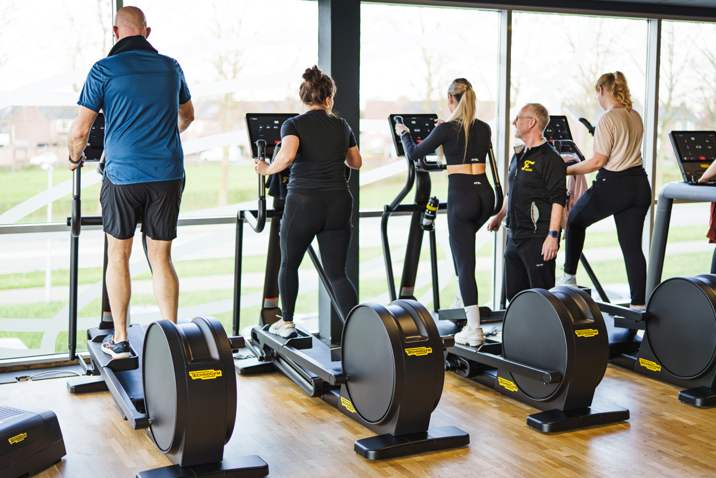 Fitnessclub Druten Crosstrainers 9